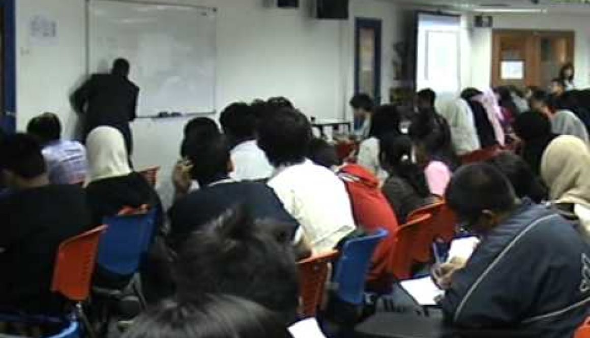 Pusat Tuisyen Rakan – Mr Vijay of Rakan in Mahsa College Seminar