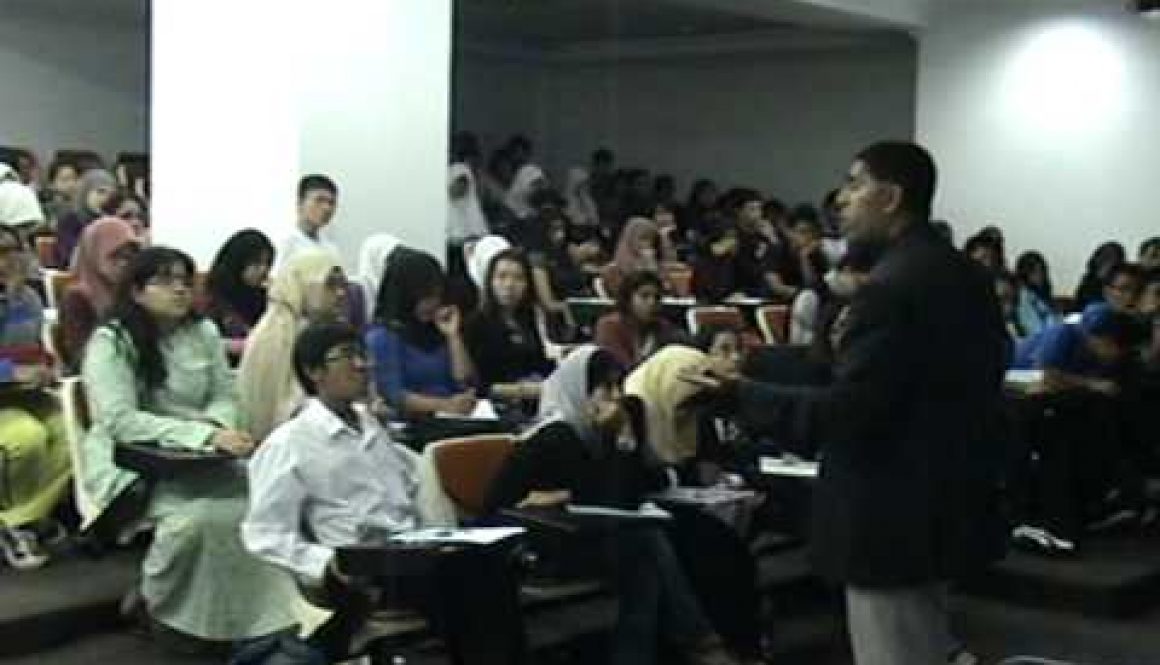 Pusat Tuisyen Rakan – Excellent Teacher Mr.Vijay